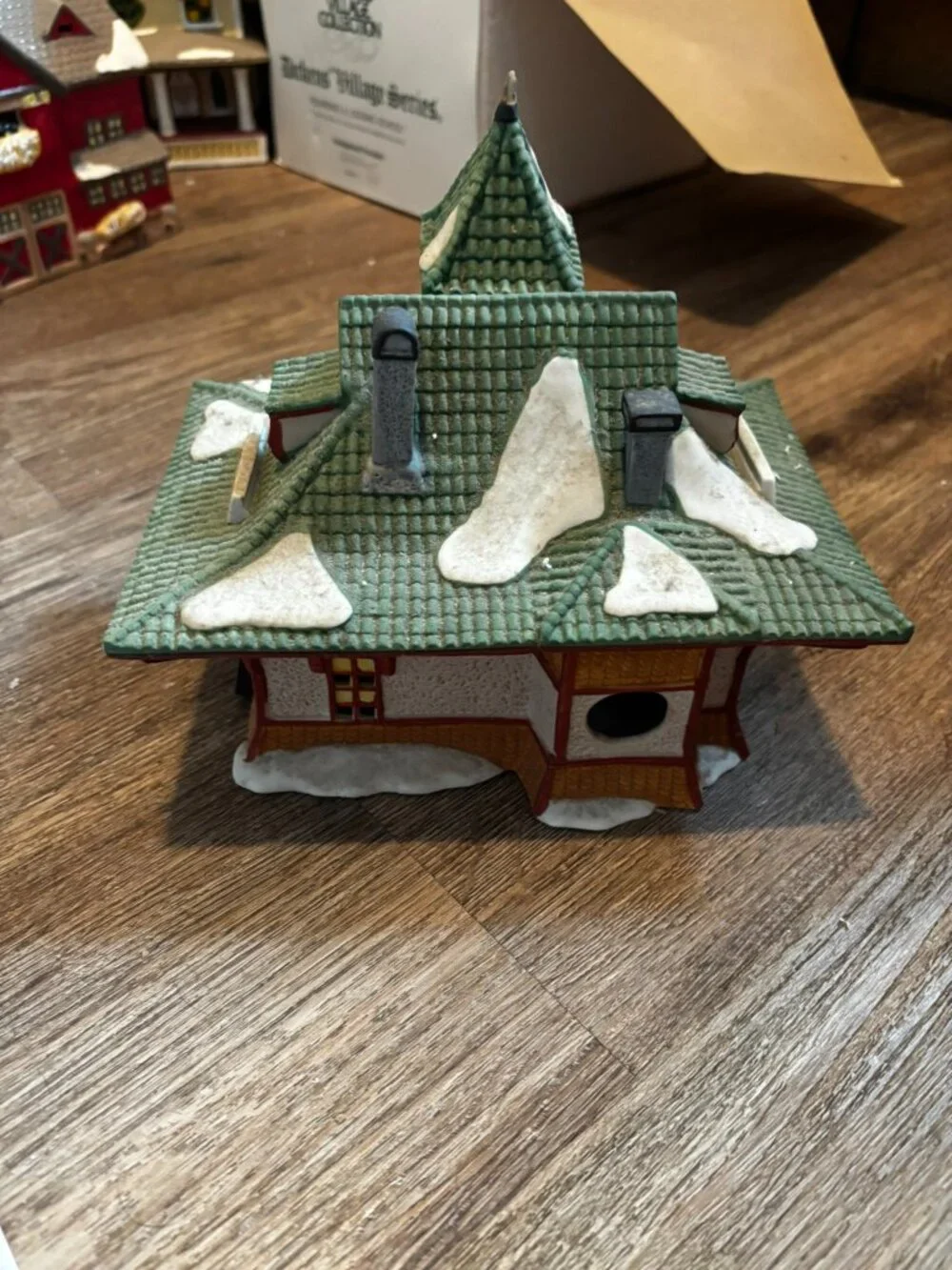 Department 56 Christmas village light up building Bahnhof